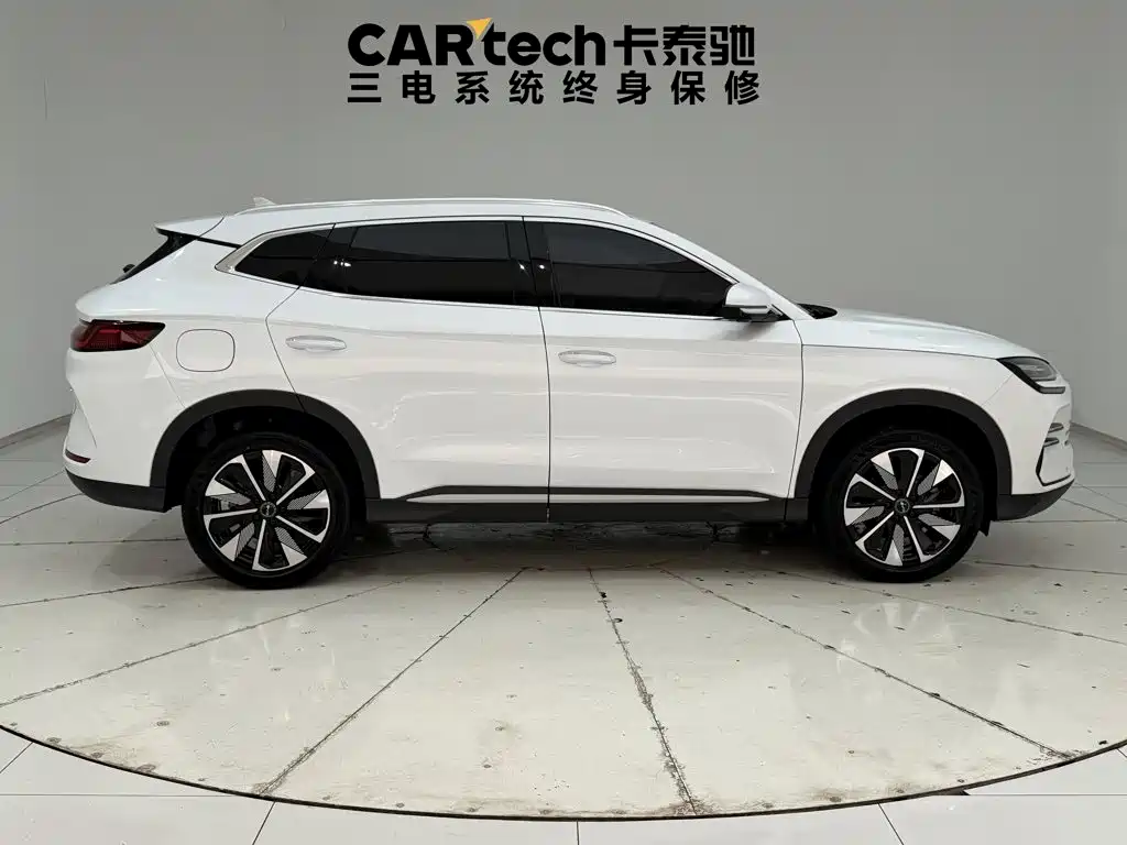 BYD PLUS New Energy — миниатюра 4