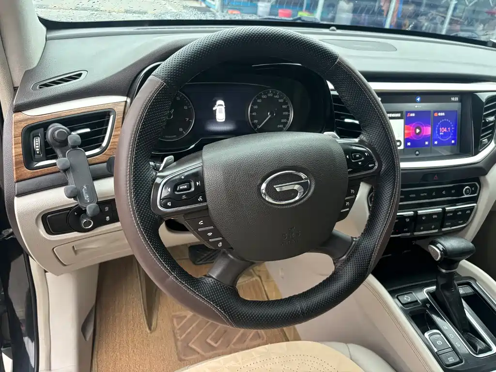 GAC TRUMPCHI GS8