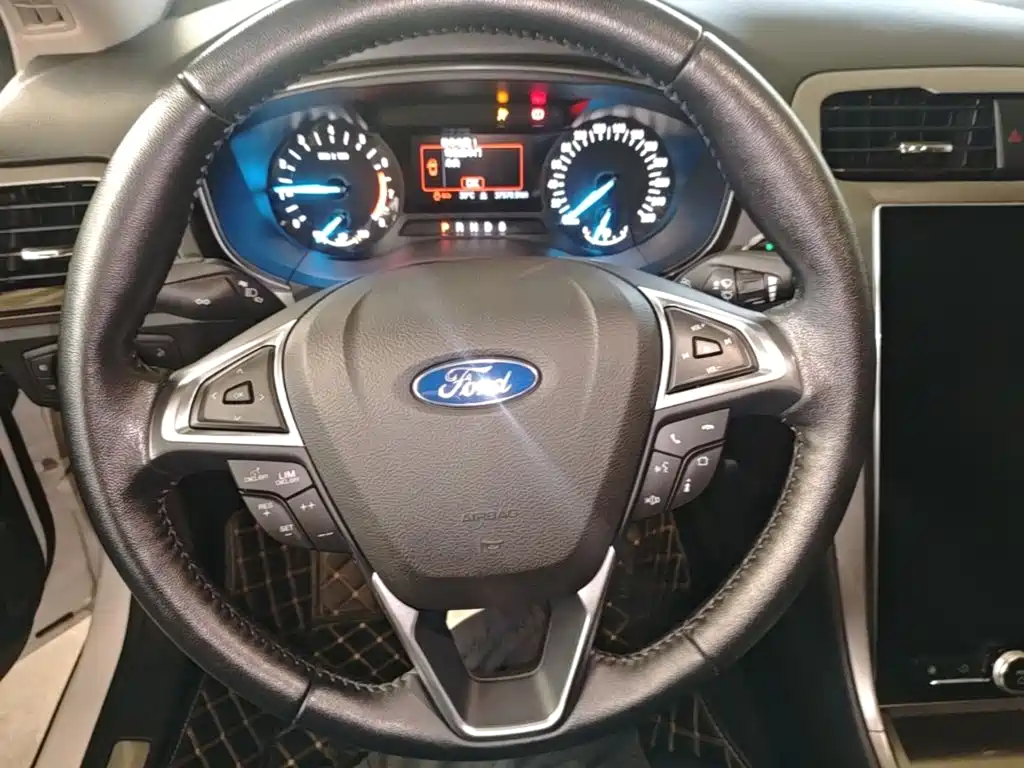 Ford Mondeo — миниатюра 11