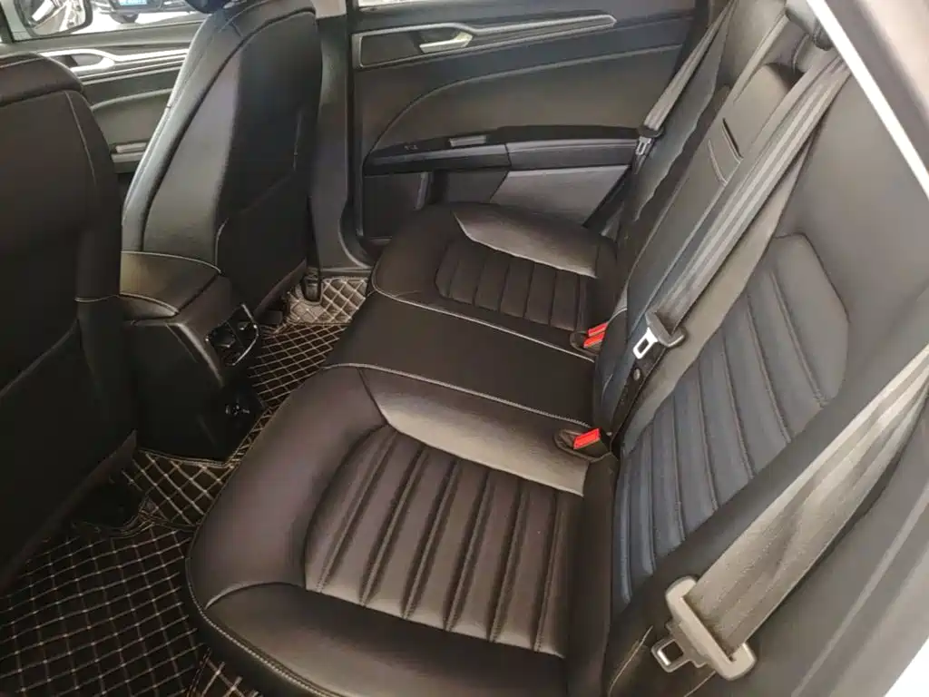 Ford Mondeo — миниатюра 17