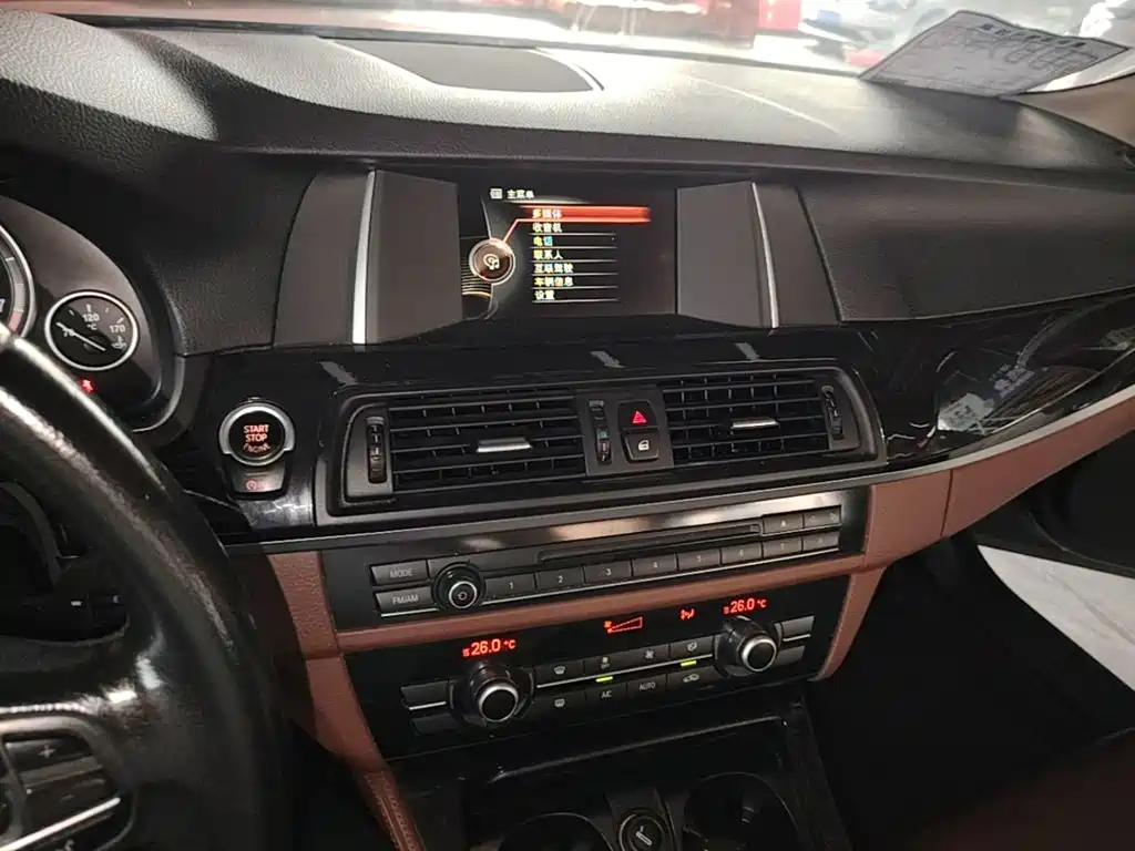 BMW 5 Series (Import) — миниатюра 13