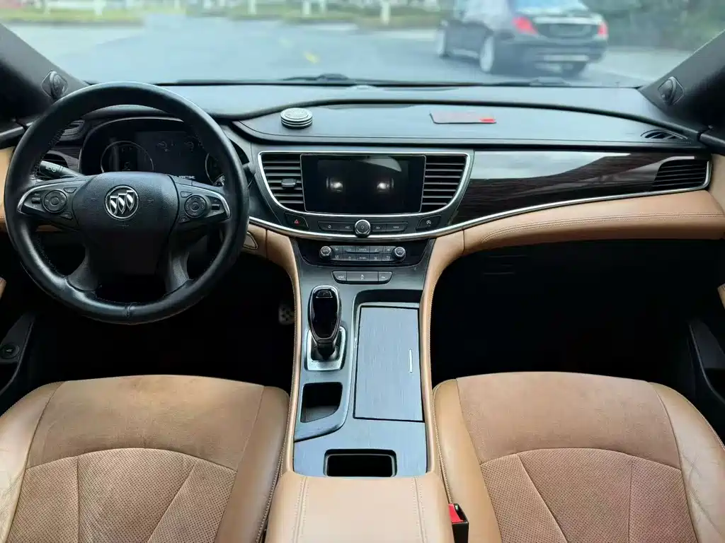 Buick LaCrosse — миниатюра 8
