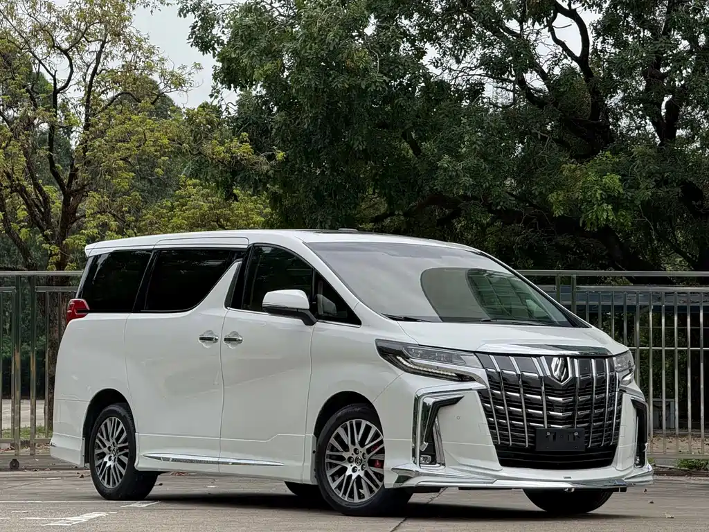 Toyota Alphard 2015 3.5L Luxury
