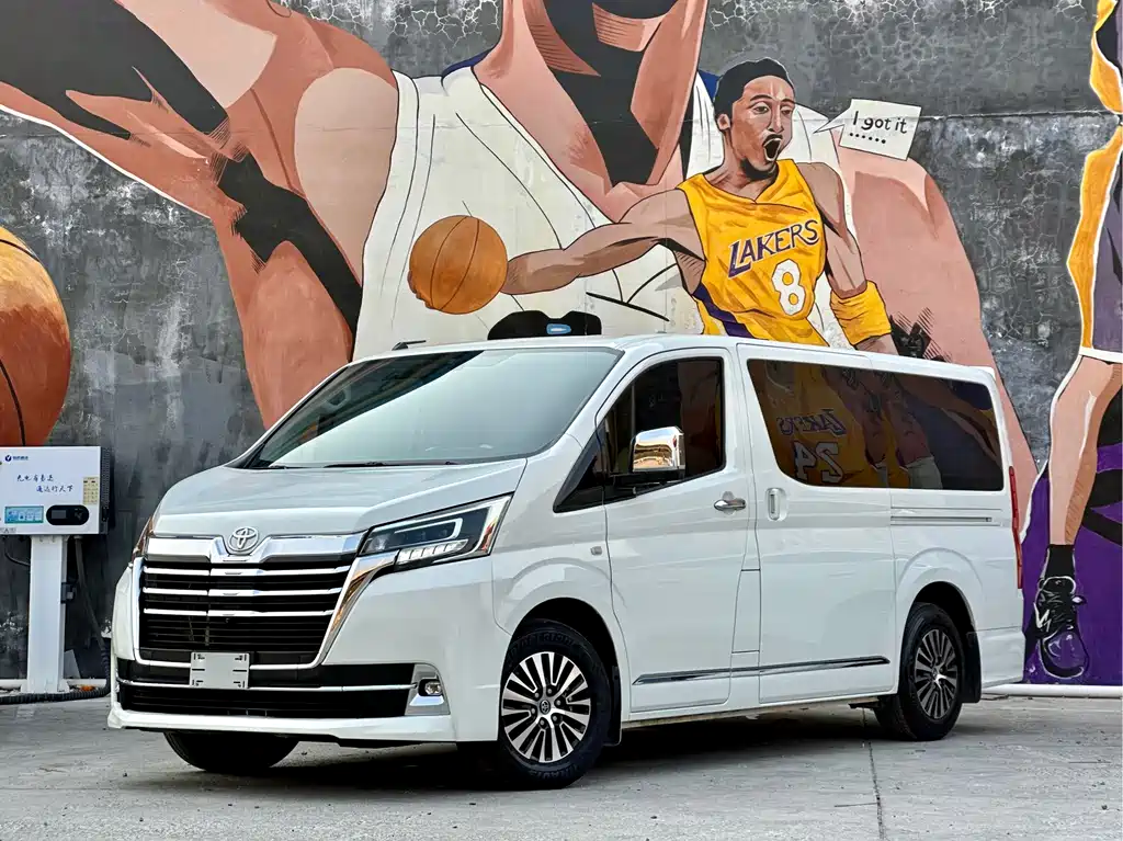 Toyota  2023