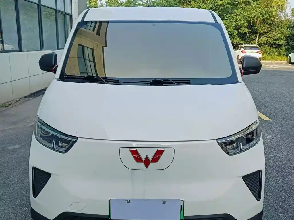 Wuling Yangguang — миниатюра 2