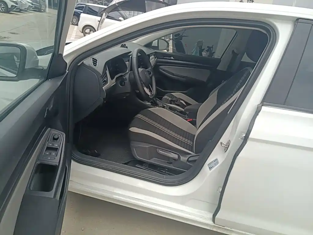 Volkswagen Bora — миниатюра 16