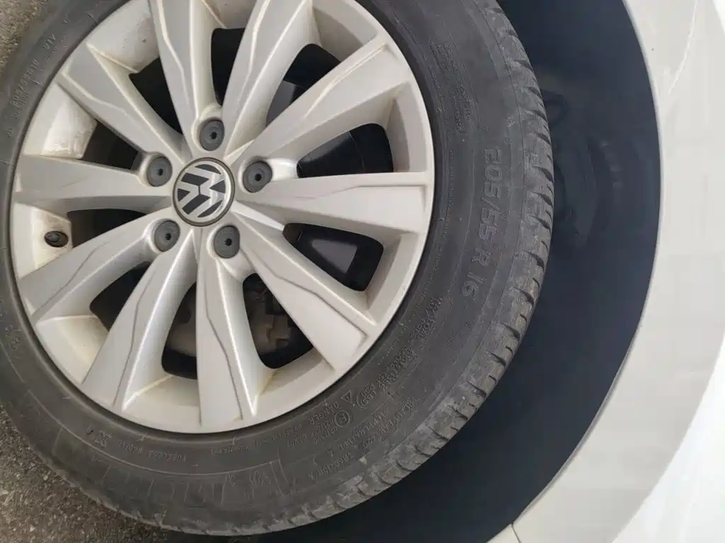Volkswagen Sagitar — миниатюра 22
