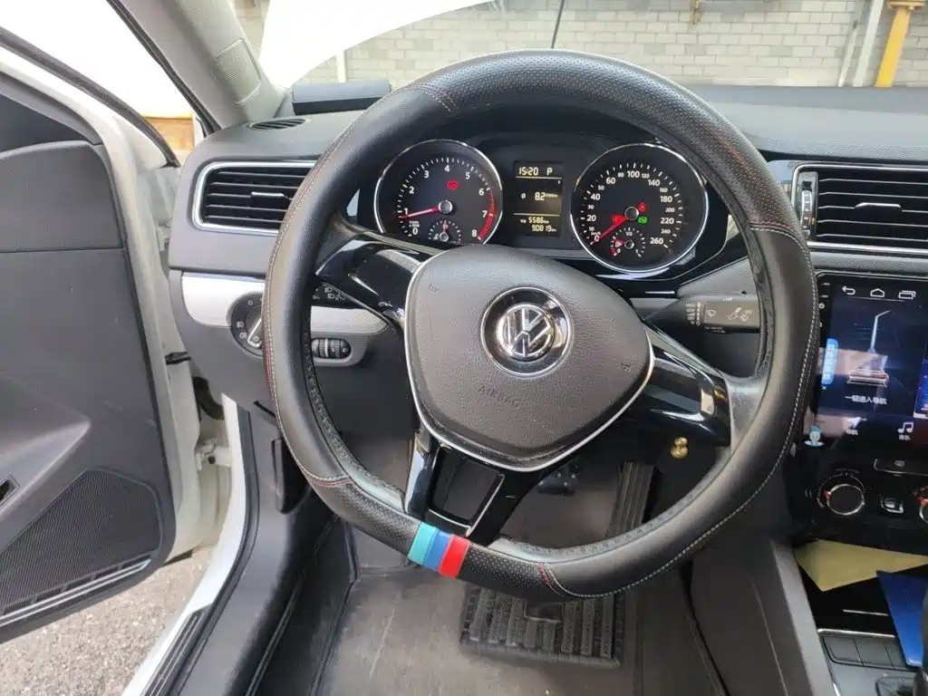Volkswagen Sagitar — миниатюра 3