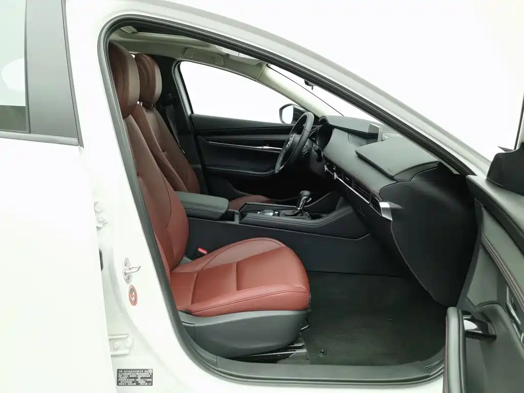 Mazda 3 Axela — миниатюра 23