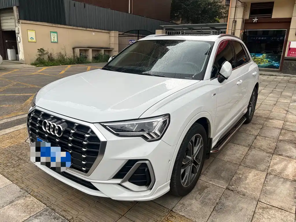 Audi Q3 2021