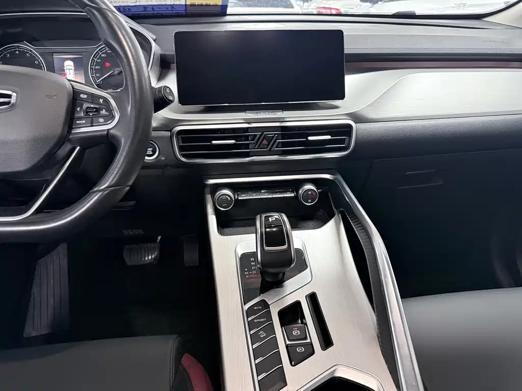 Geely Binyue — миниатюра 12