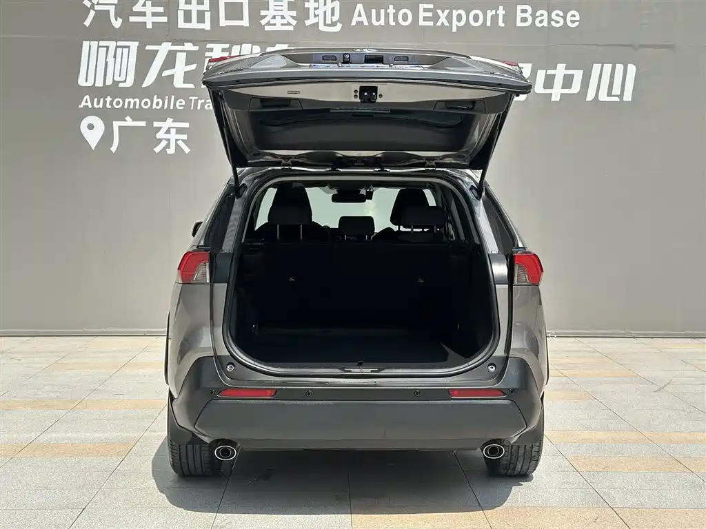 Toyota RAV4 — миниатюра 17
