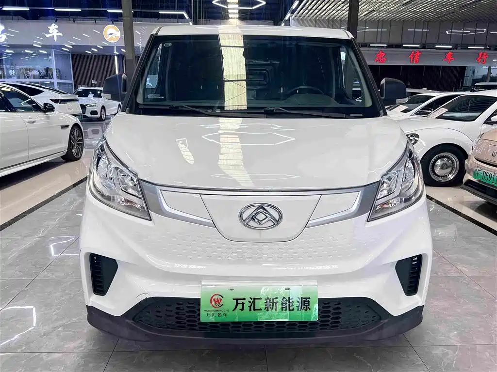 MAXUS EV30 — миниатюра 2