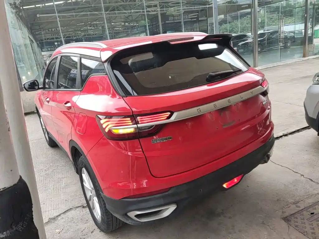 Geely Binyue — миниатюра 5