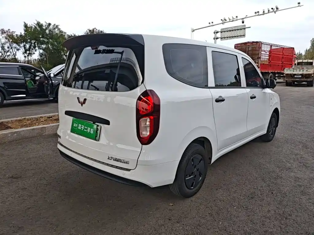 Wuling Hongguang EV — миниатюра 7