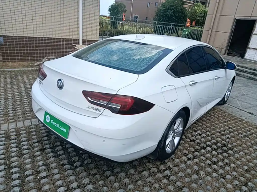 Buick Regal — миниатюра 7