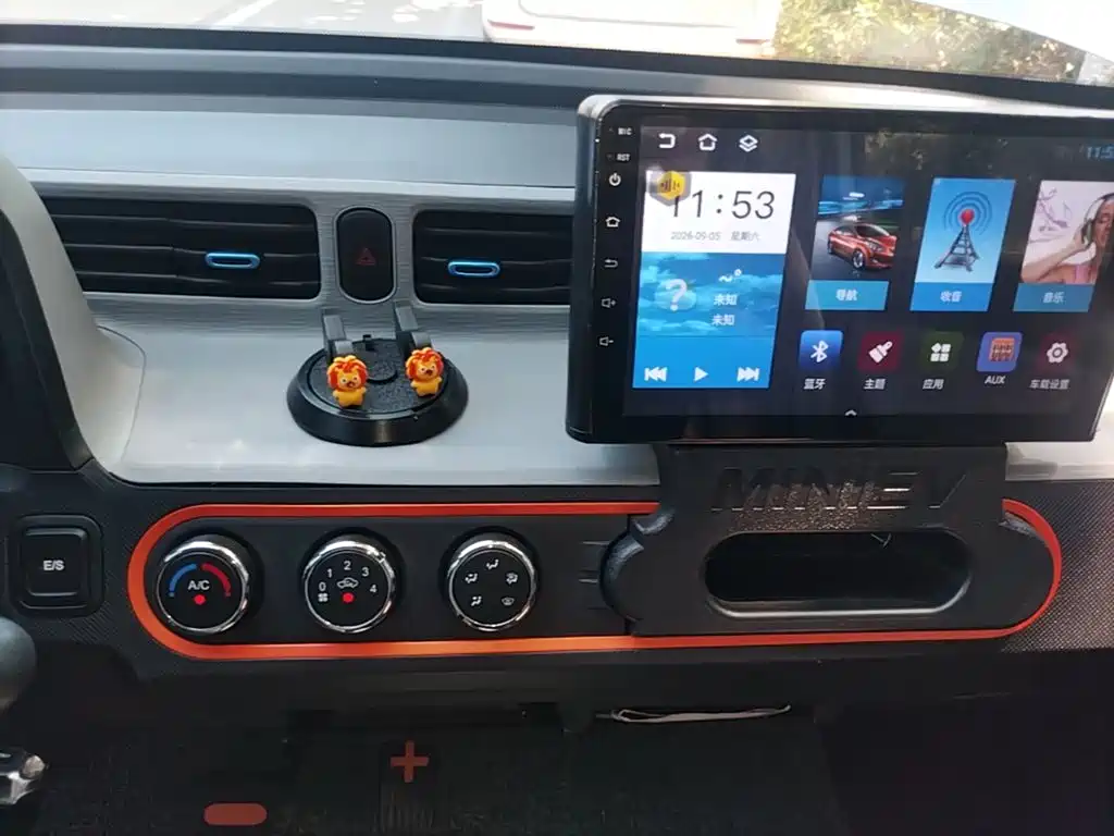 Wuling MINIEV — миниатюра 13