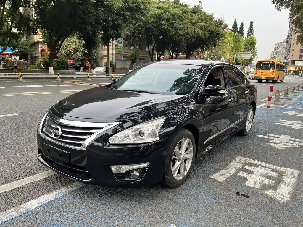 Купить Nissan Teana