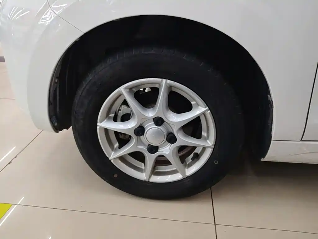 Roewe Clever — миниатюра 23
