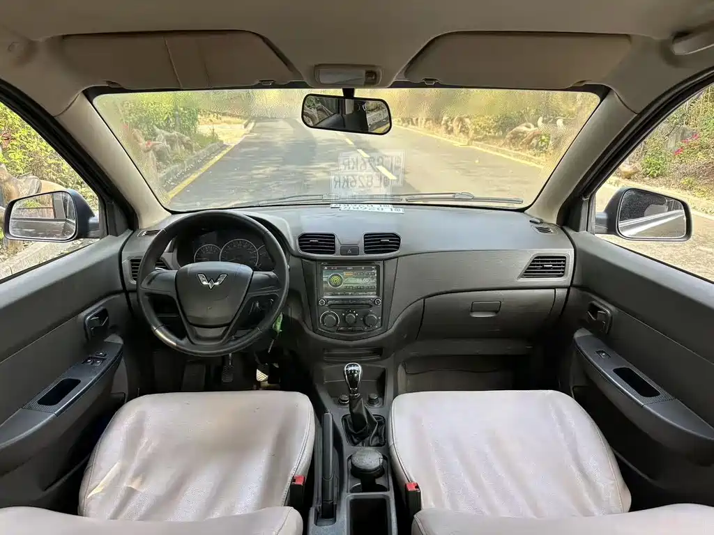 Wuling Hongguang — миниатюра 15