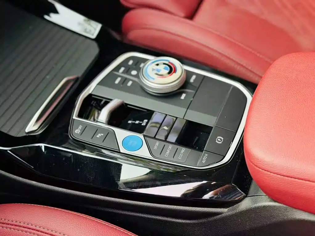 BMW iX3 — миниатюра 12