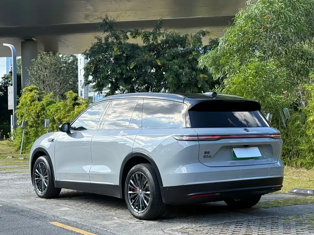 NIO ES8 — миниатюра 4