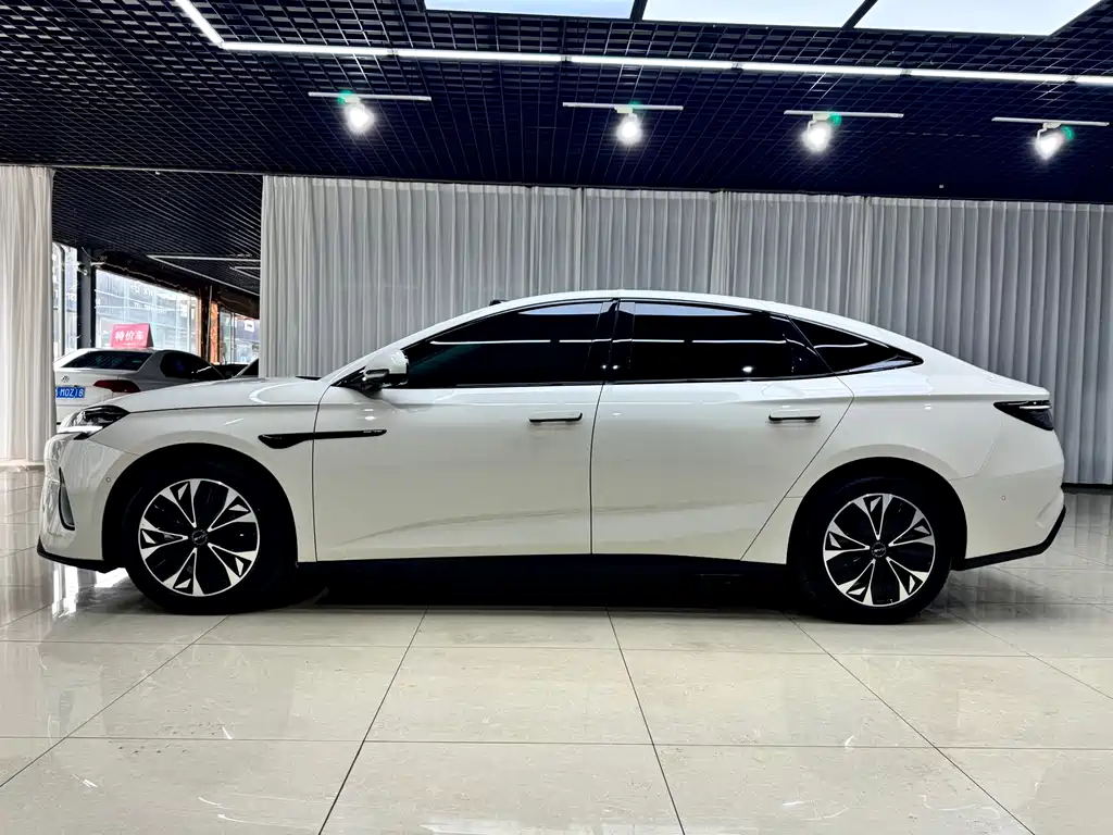 BYD 海豹07 EV — миниатюра 8