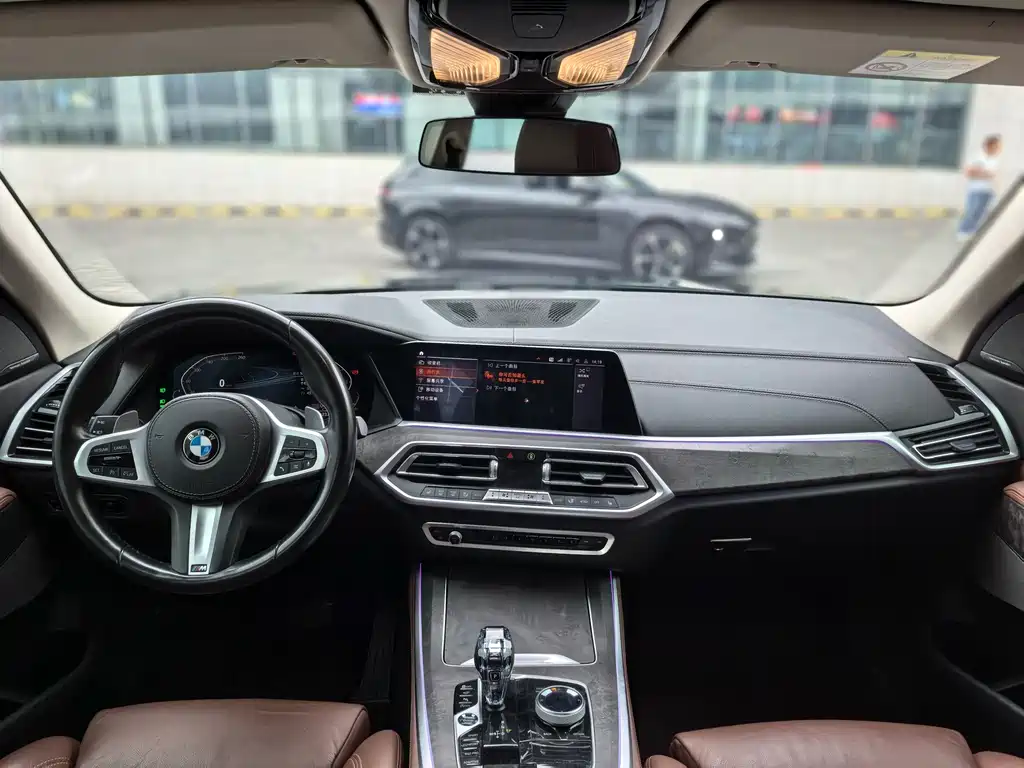 BMW X5 2021 xDrive40i M Sport