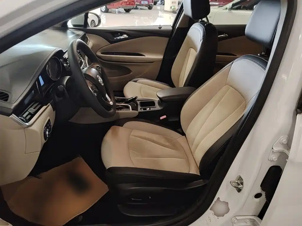 Buick Verano — миниатюра 15