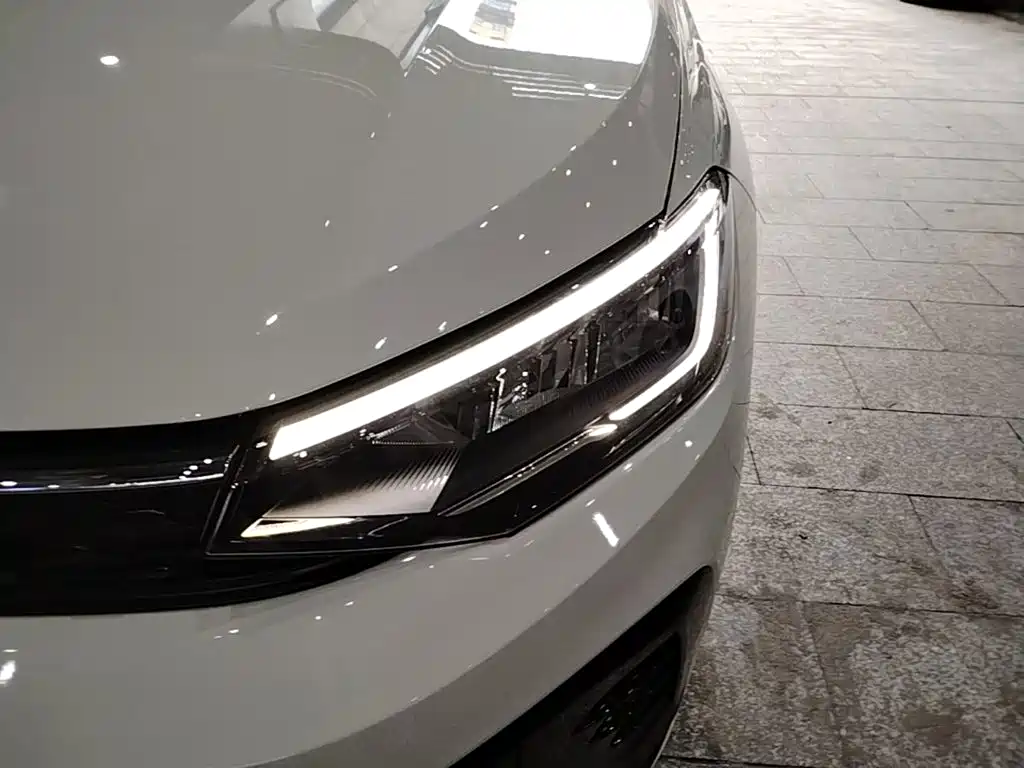 Volkswagen Lavida — миниатюра 24