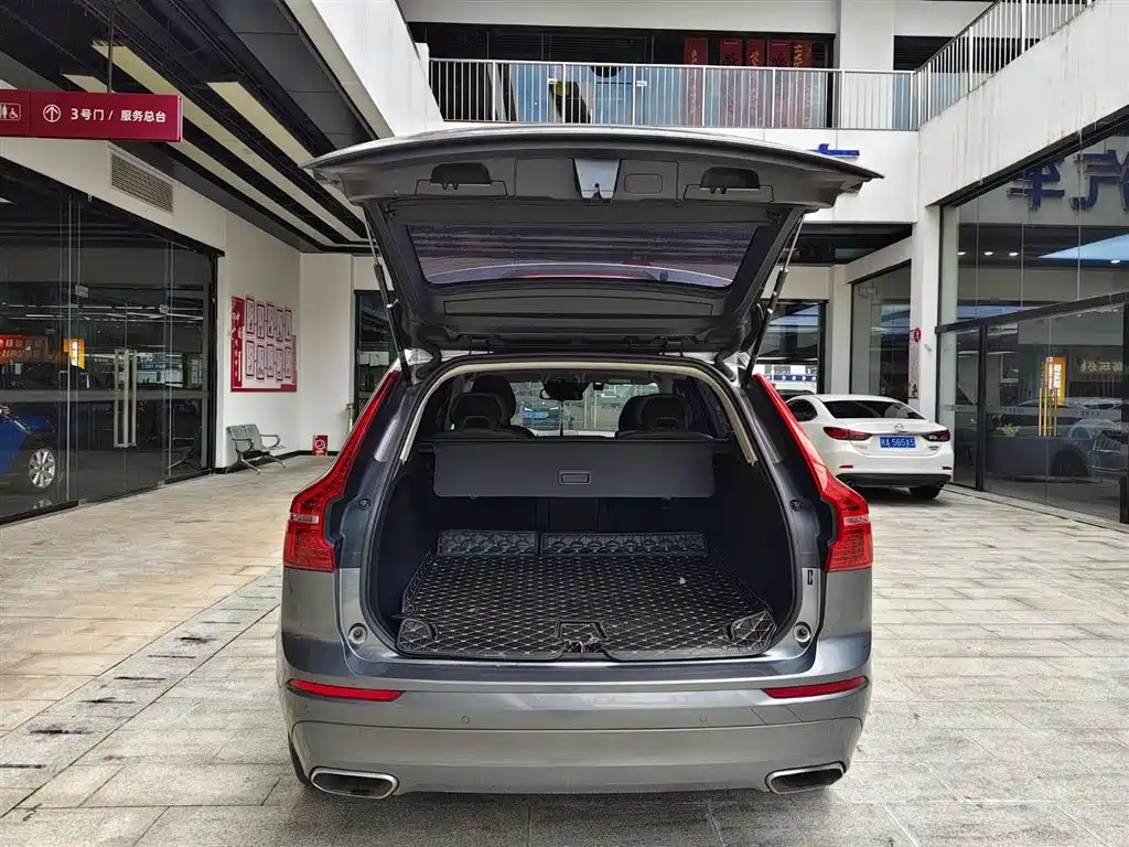 Volvo XC60 2018 T5