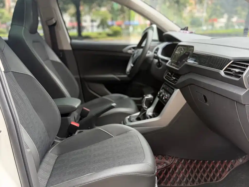 Volkswagen T-Cross — миниатюра 12