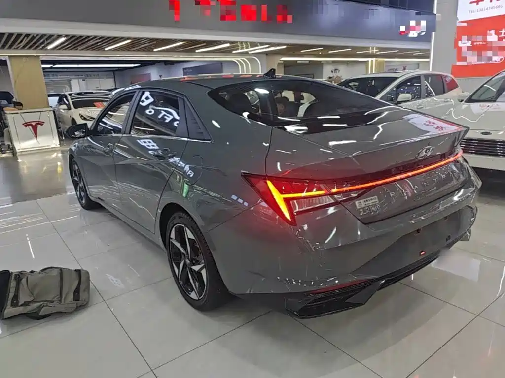 Hyundai Elantra — миниатюра 5
