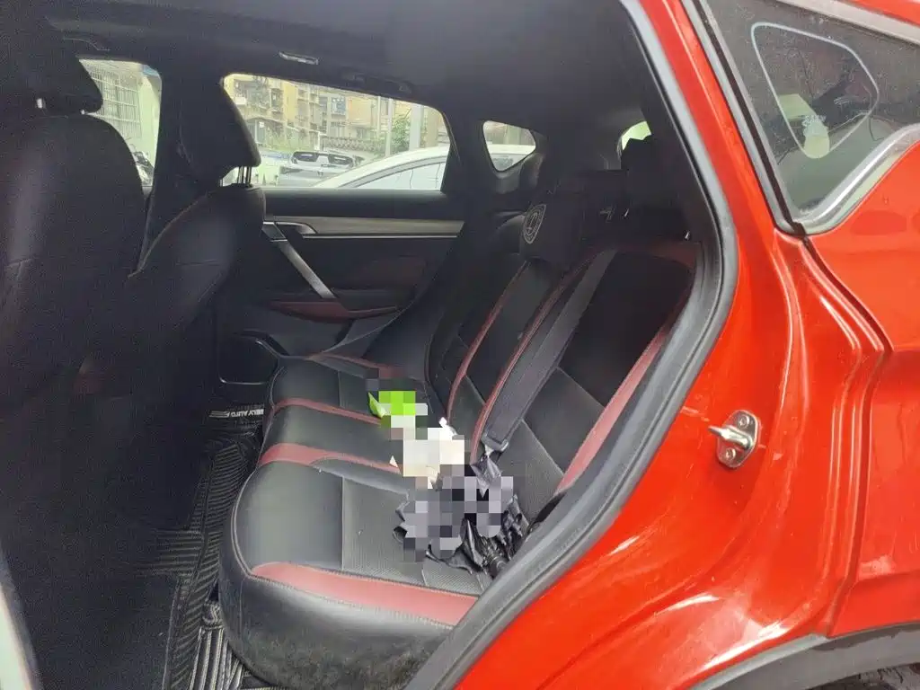 Geely Binyue — миниатюра 13