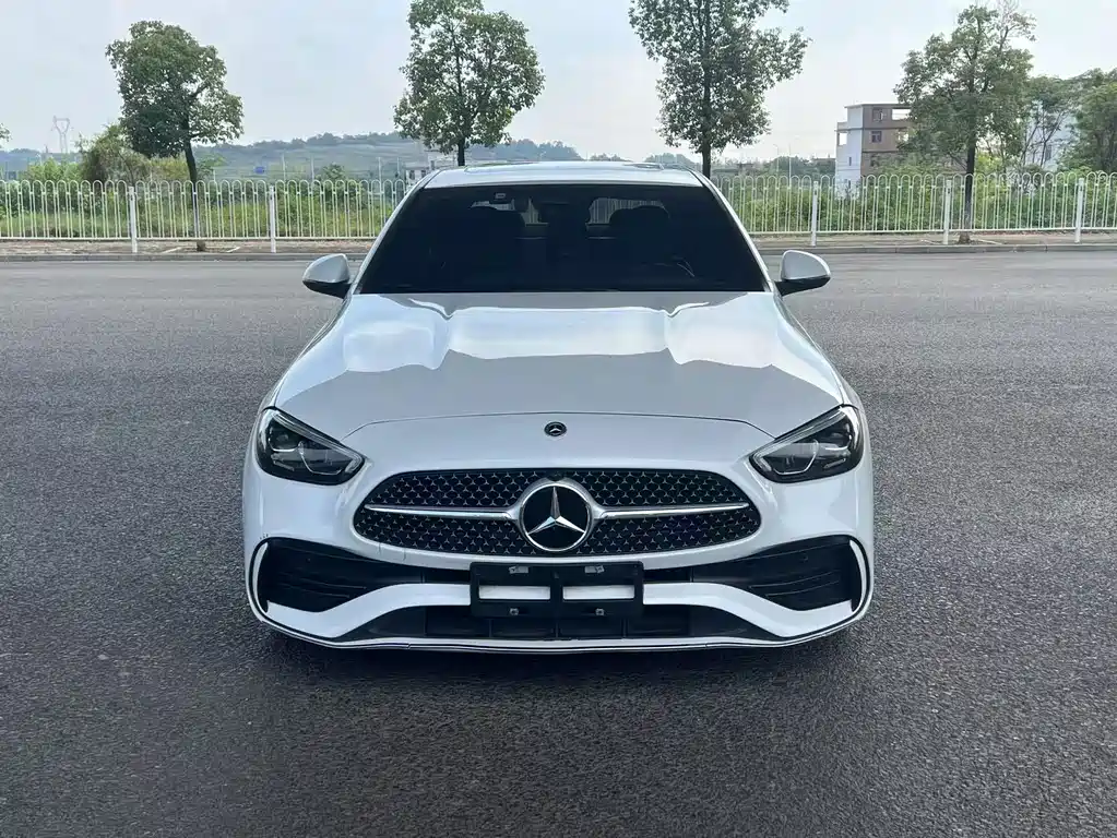 Mercedes-Benz C-Class — миниатюра 2