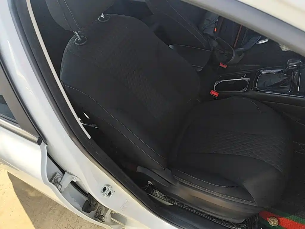 Roewe i5 — миниатюра 25