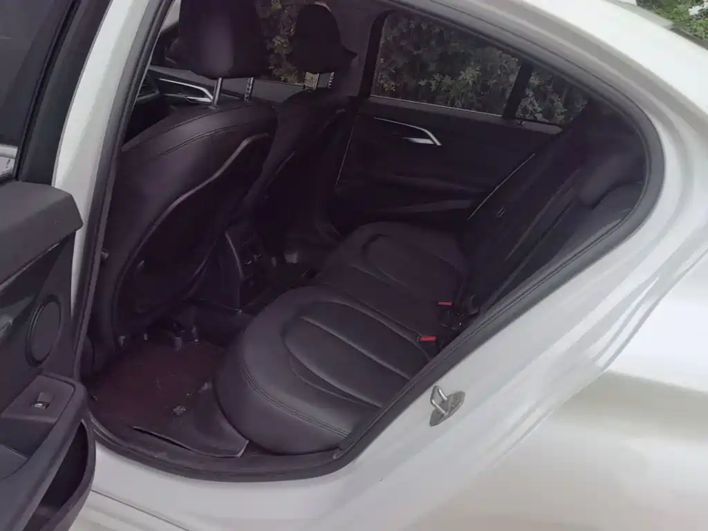 BMW 1 Series — миниатюра 17