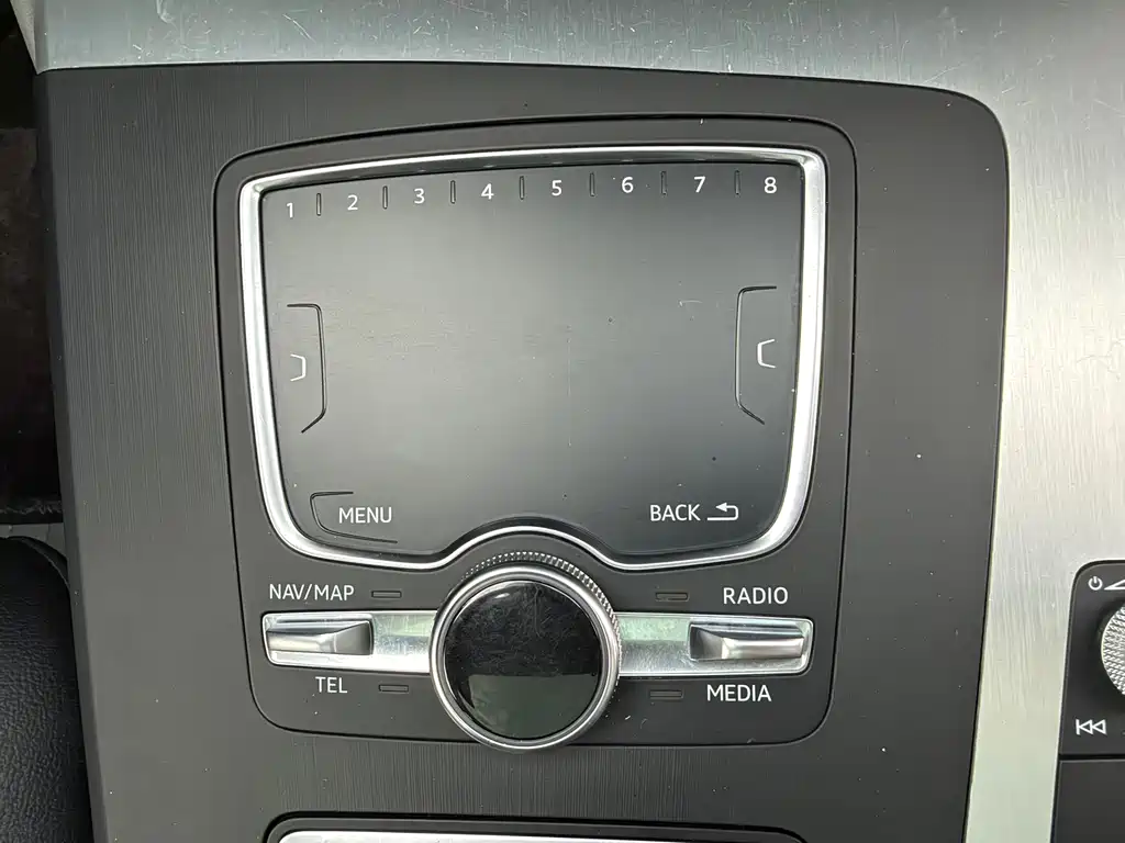 Audi Q5L — миниатюра 28