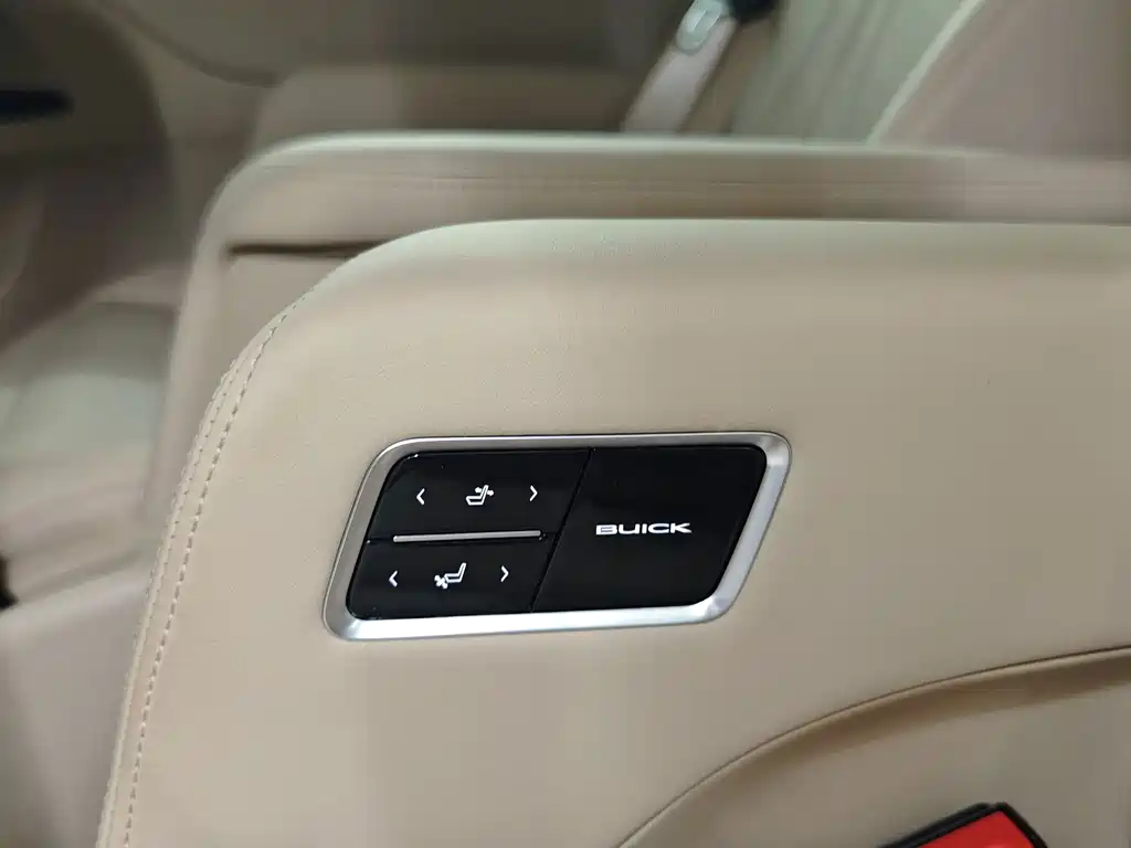 Buick GL8 Hybrid — миниатюра 15