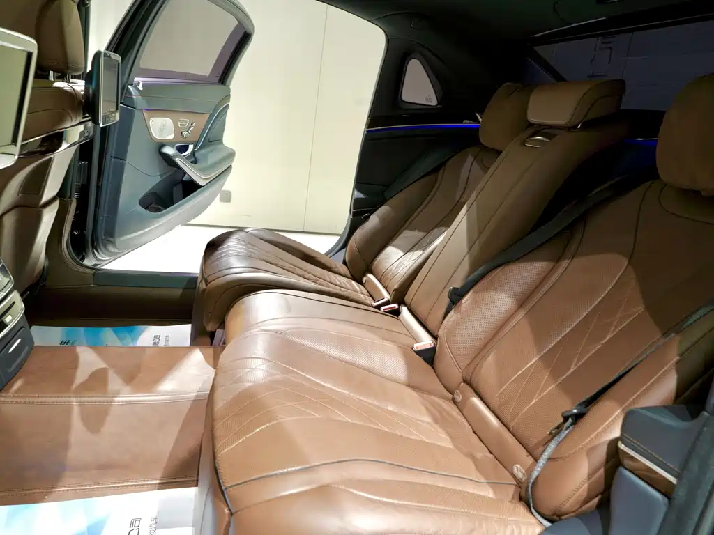 Mercedes-Benz S-Class — миниатюра 12