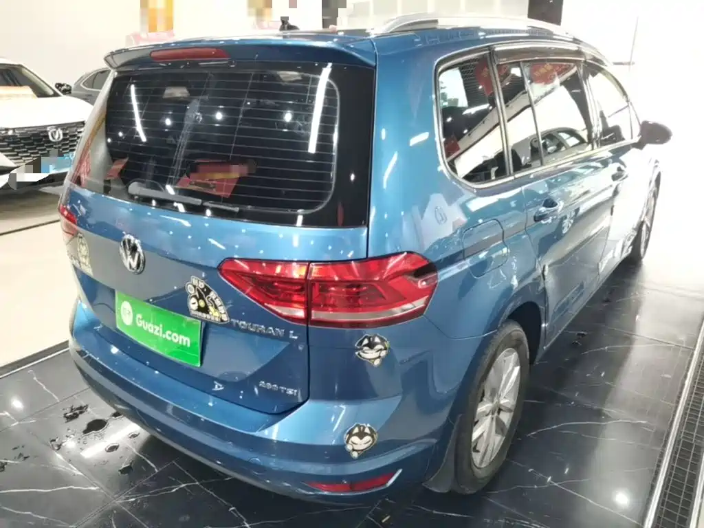 Volkswagen Touran — миниатюра 7