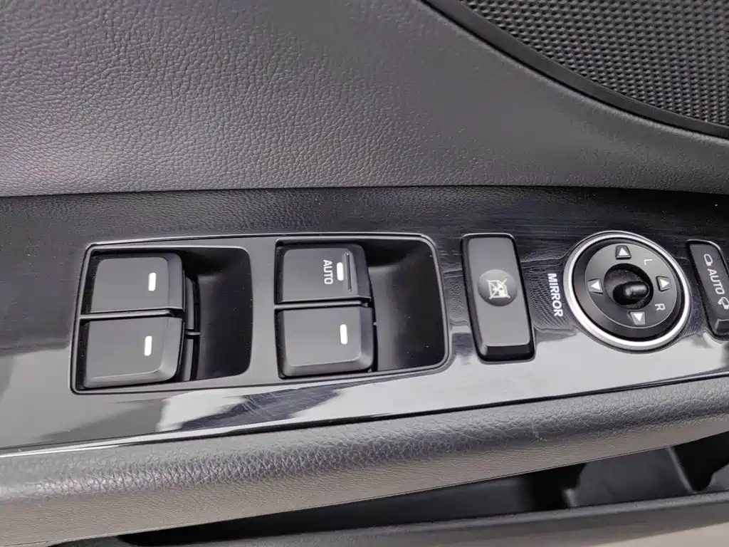 Hyundai Mistra — миниатюра 9