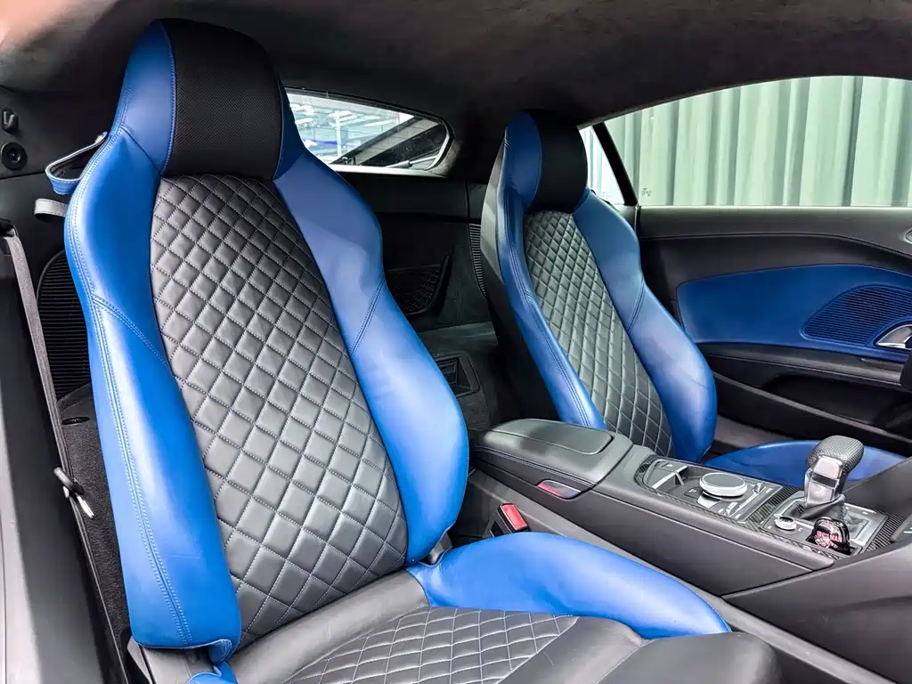 Audi R8 — миниатюра 6