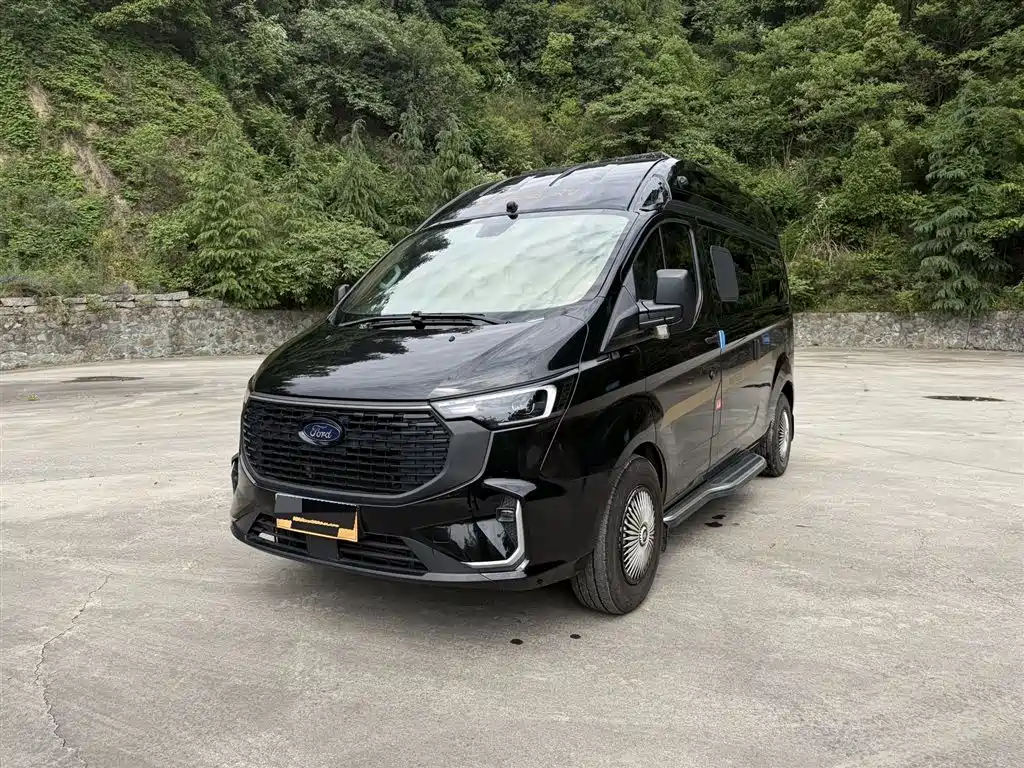 Ford Transit T8 2024