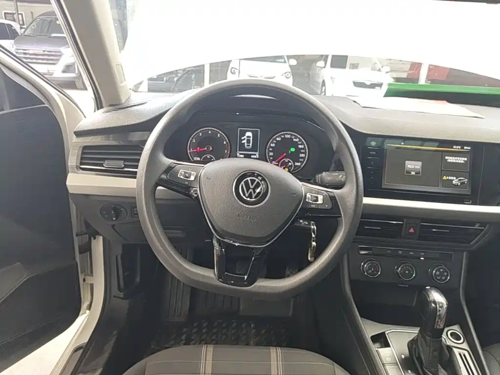Volkswagen Lavida — миниатюра 11