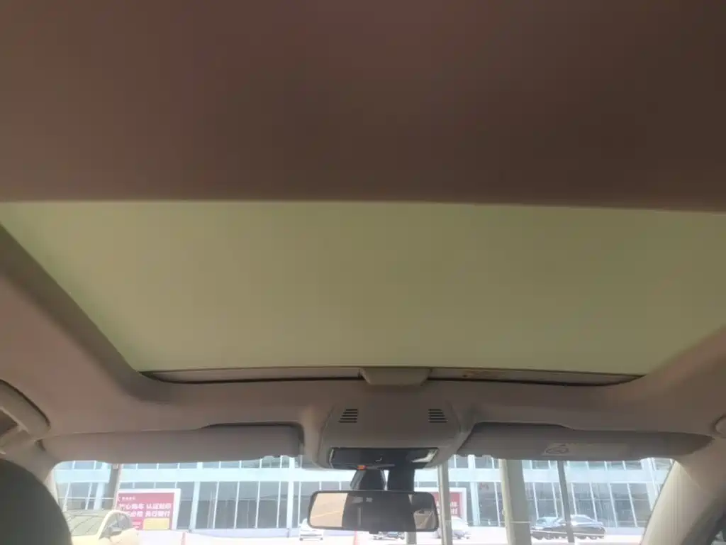Volkswagen Golf — миниатюра 18