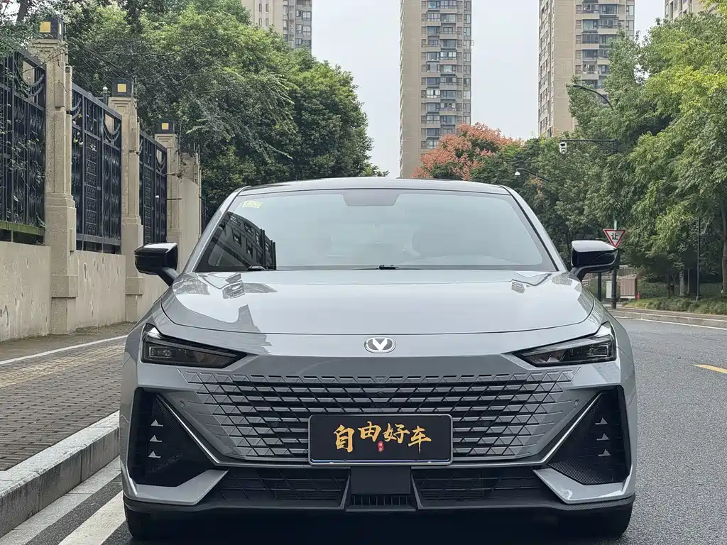 Changan UNI-V — миниатюра 2