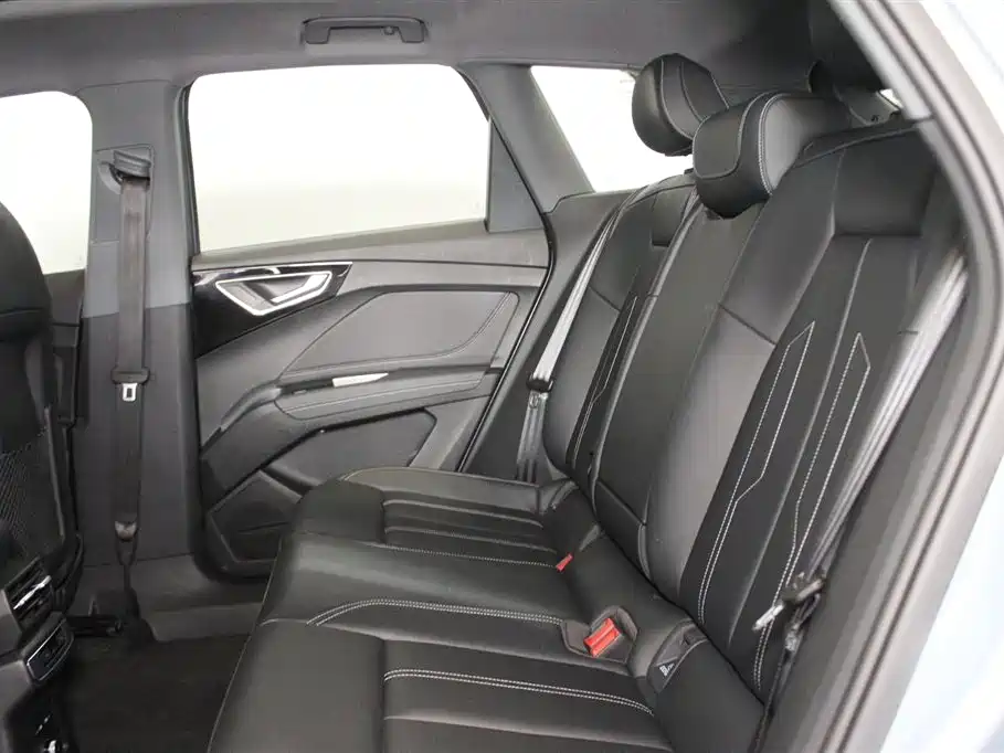 Audi Q4 e-tron 2024 40 e-tron