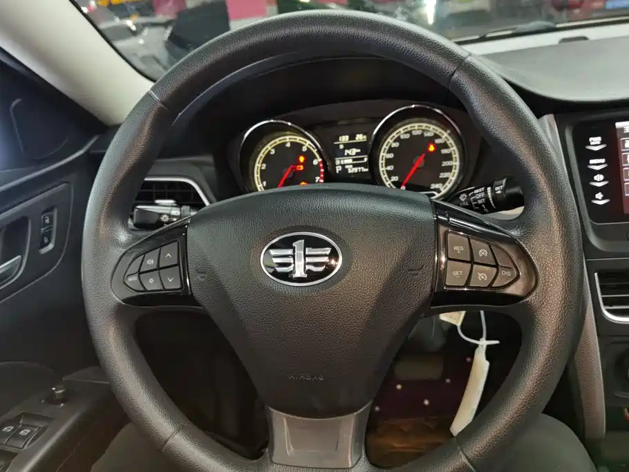 Bestune B30 — миниатюра 15
