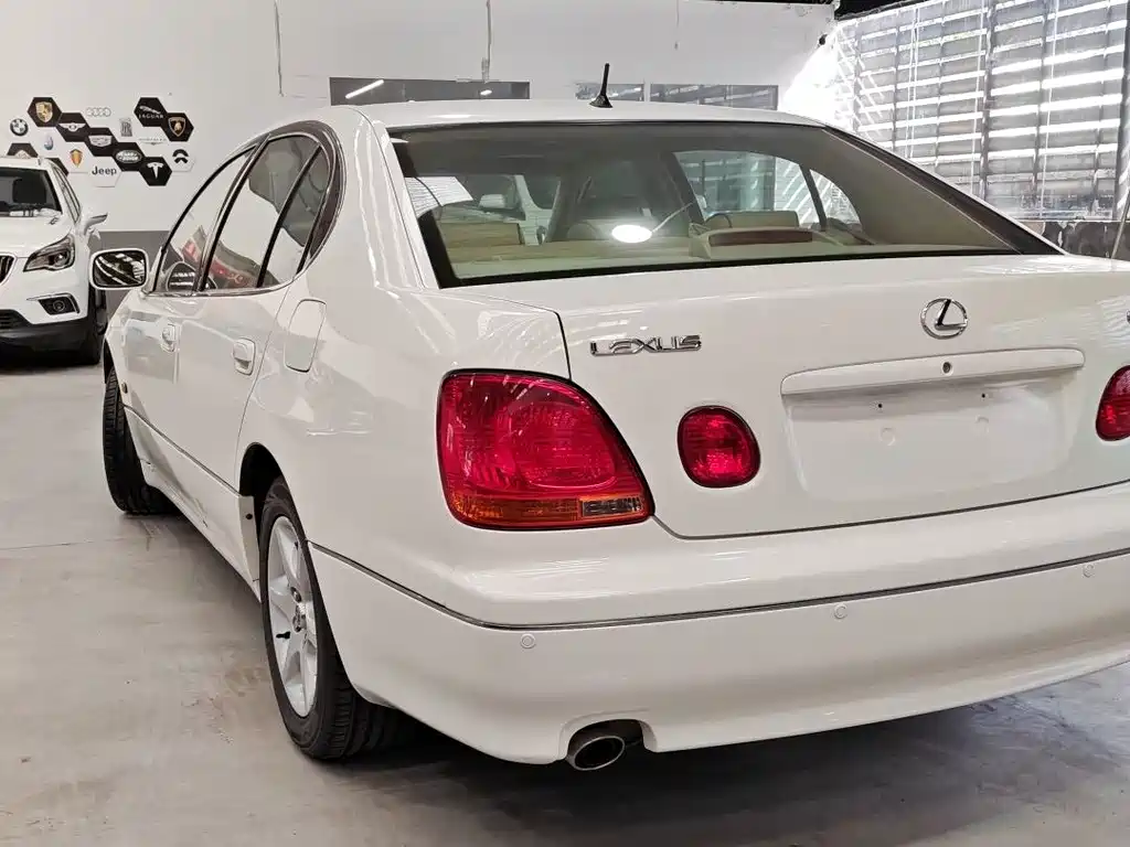 Lexus GS — миниатюра 4